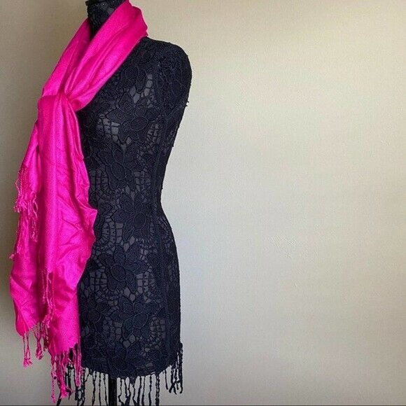 Oversized Pashmina Tassel Fringe Scarf Wrap Pink Magenta Barbiecore - Picture 8 of 9